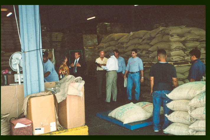 Comercio y Compa&ntilde;&iacute;a in 1994